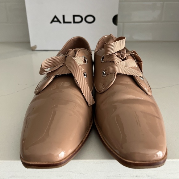 Aldo Camel Coloured Flats Elegant Patent Finish Size 7.5US - Picture 6 of 11